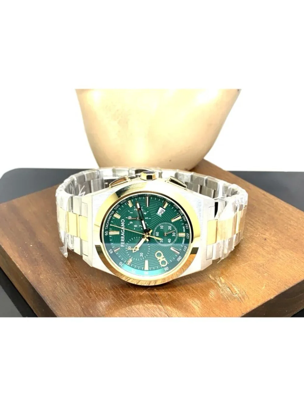 Salvatore Ferragamo F-80 Men's Watch Swiss Quartz Chronograph Green Dial Steel